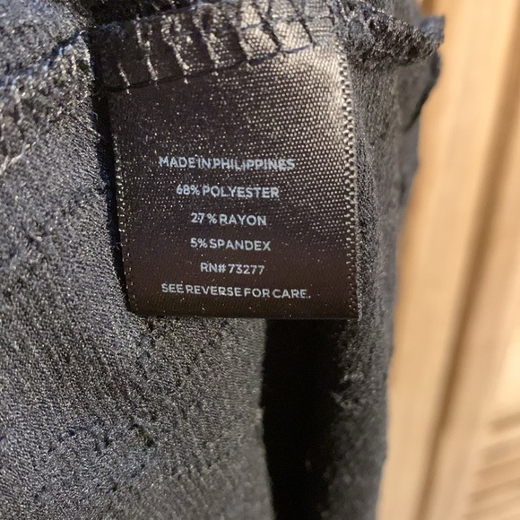 Simply Vera Verawang Black Textured Design Size M - Picture 6 of 8